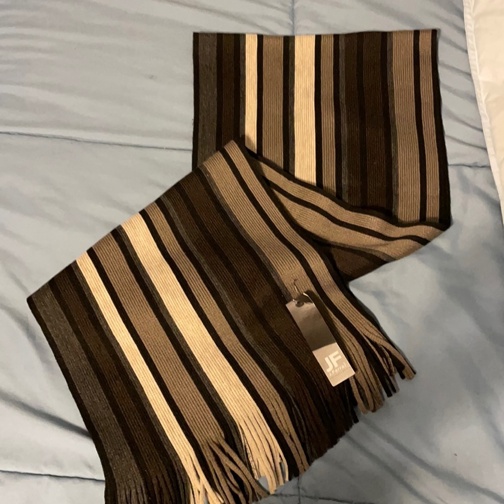 Men’s J. Ferrar scarf. NWT